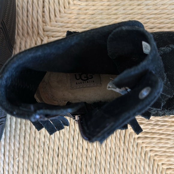 Ugg Toddler Moccasin - Picture 6 of 6